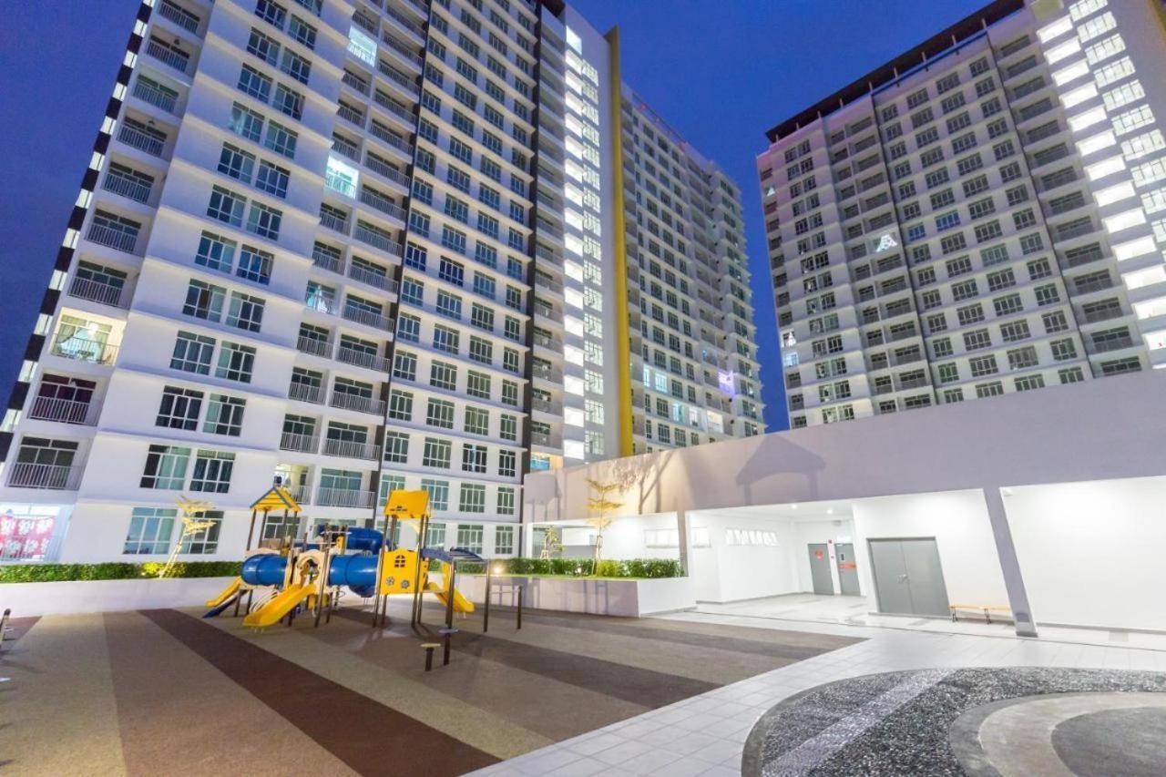 Twin Danga At Perling Entire Unit With 2 Bedrooms * Johor Bahru