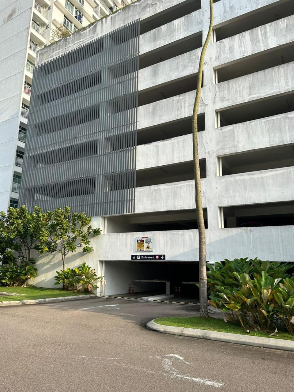 Twin Danga At Perling Entire Unit With 2 Bedrooms Apartemen Johor Bahru